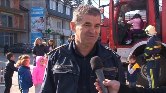 vatrogasci i djeca 18 04 2022 marin