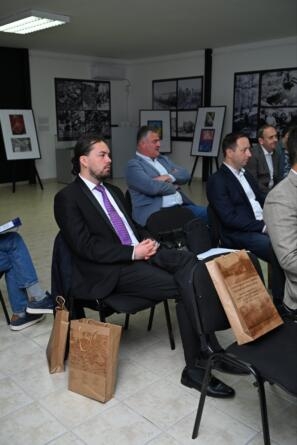 okrugli sto gradina (15)