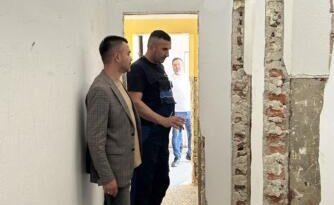U Osnovnoj školi „Vuk Stefanović Karadžić“ u toku sanacija sanitarnih čvorova; Savković: Ulažemo u bolje uslove za naše učenike U Osnovnoj školi „Vuk Stefanović Karadžić“ u toku sanacija sanitarnih čvorova; Savković: Ulažemo u bolje uslove za naše učenike