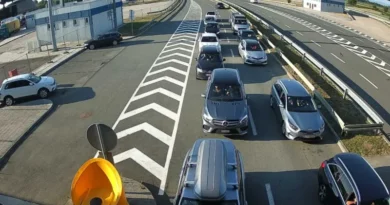 Kolaps na više graničnih prelaza Kolaps na više graničnih prelaza