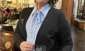 Bojana Zgonjanin dobitnica nagrade „Isaija Mitrović“ za najboljeg učitelja prijedorske regije Bojana Zgonjanin dobitnica nagrade „Isaija Mitrović“ za najboljeg učitelja prijedorske regije