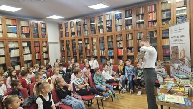prvacici u biblioteci 07 10 2026 (1)